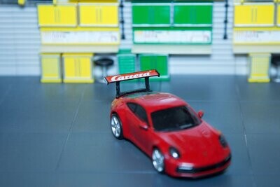 SE: Heckspoiler für Porsche: schwarz rot weiß