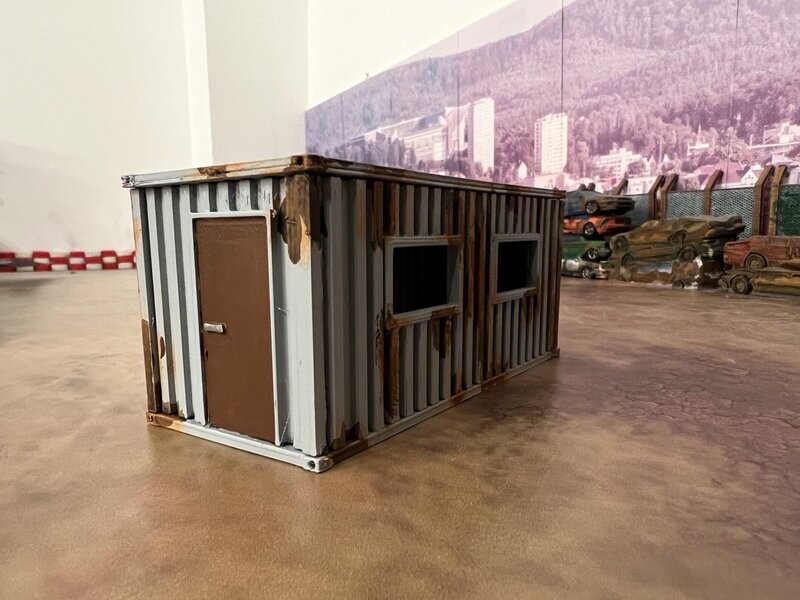 Container D