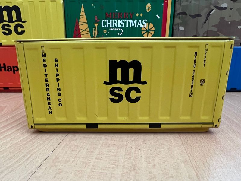 Container CH - gelb - kleines M (Carrera Hybrid) Container CH - gelb - kleines M (Carrera Hybrid)