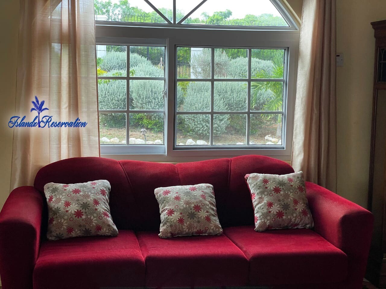 Retreat Heights Guest House, Trelawny Jamaica.
