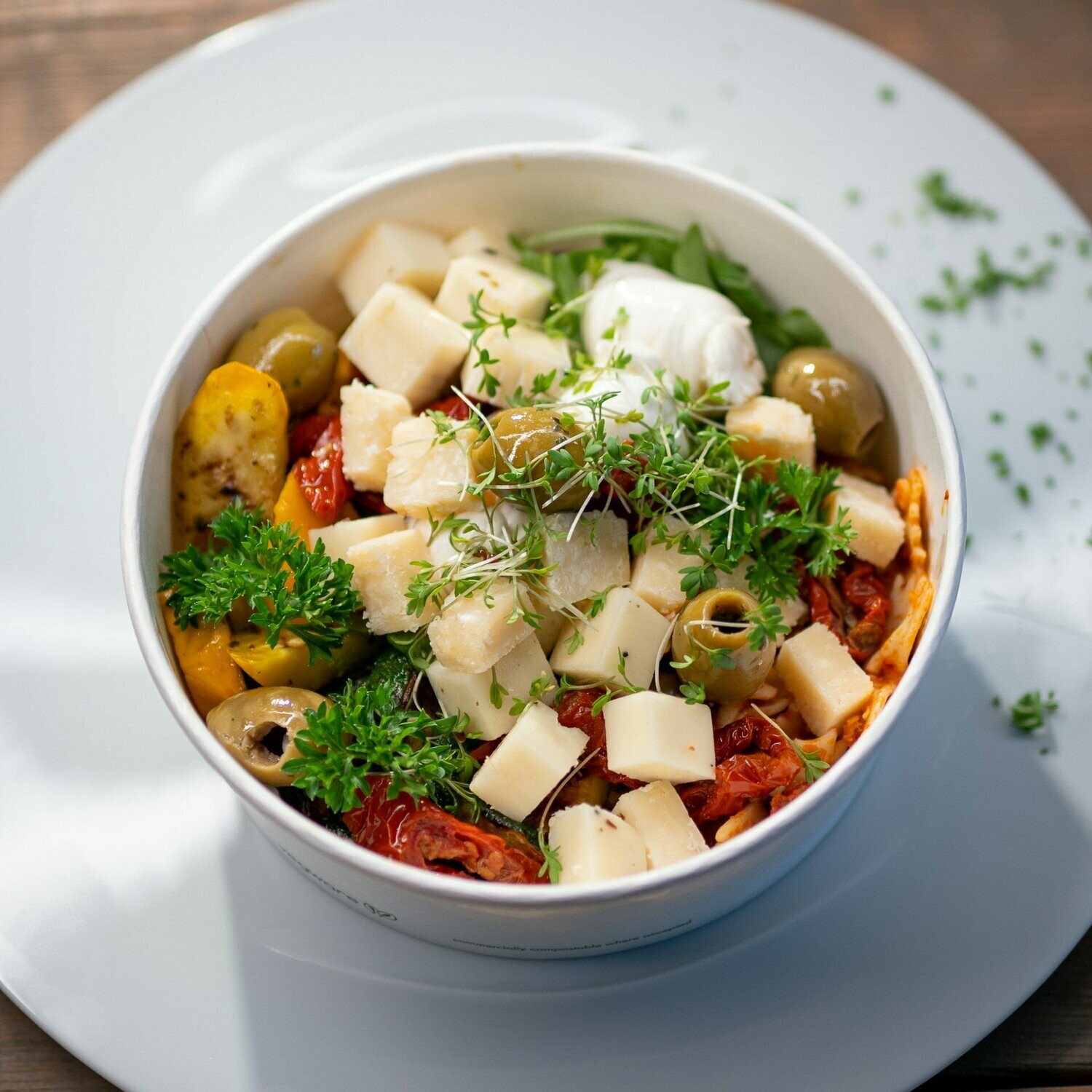 Bowl-Menü "Pasta, Antipasti & Käse" (vegetarisch)