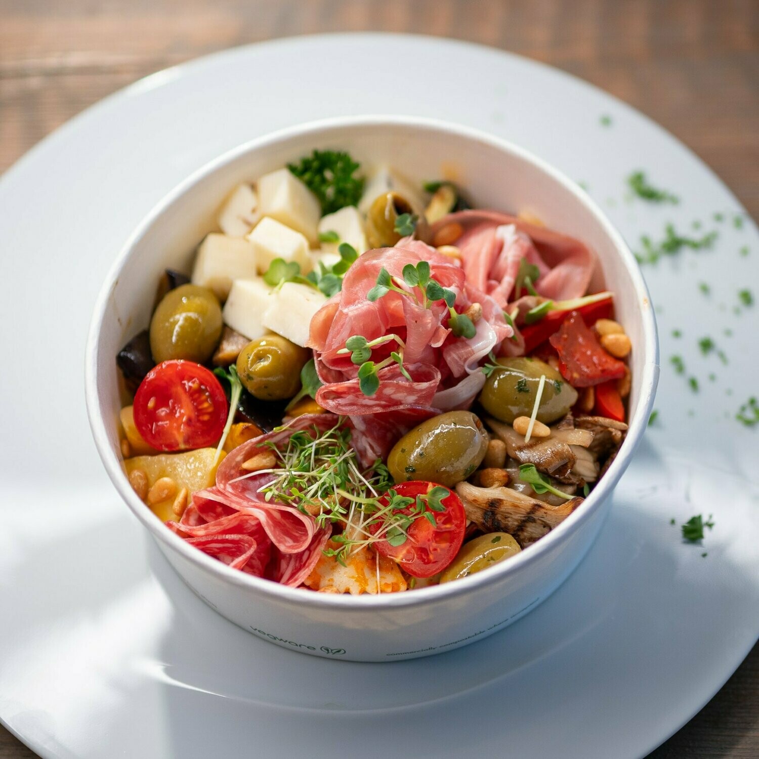 Bowl-Menü "Pasta, Antipasti & Prosciutto"