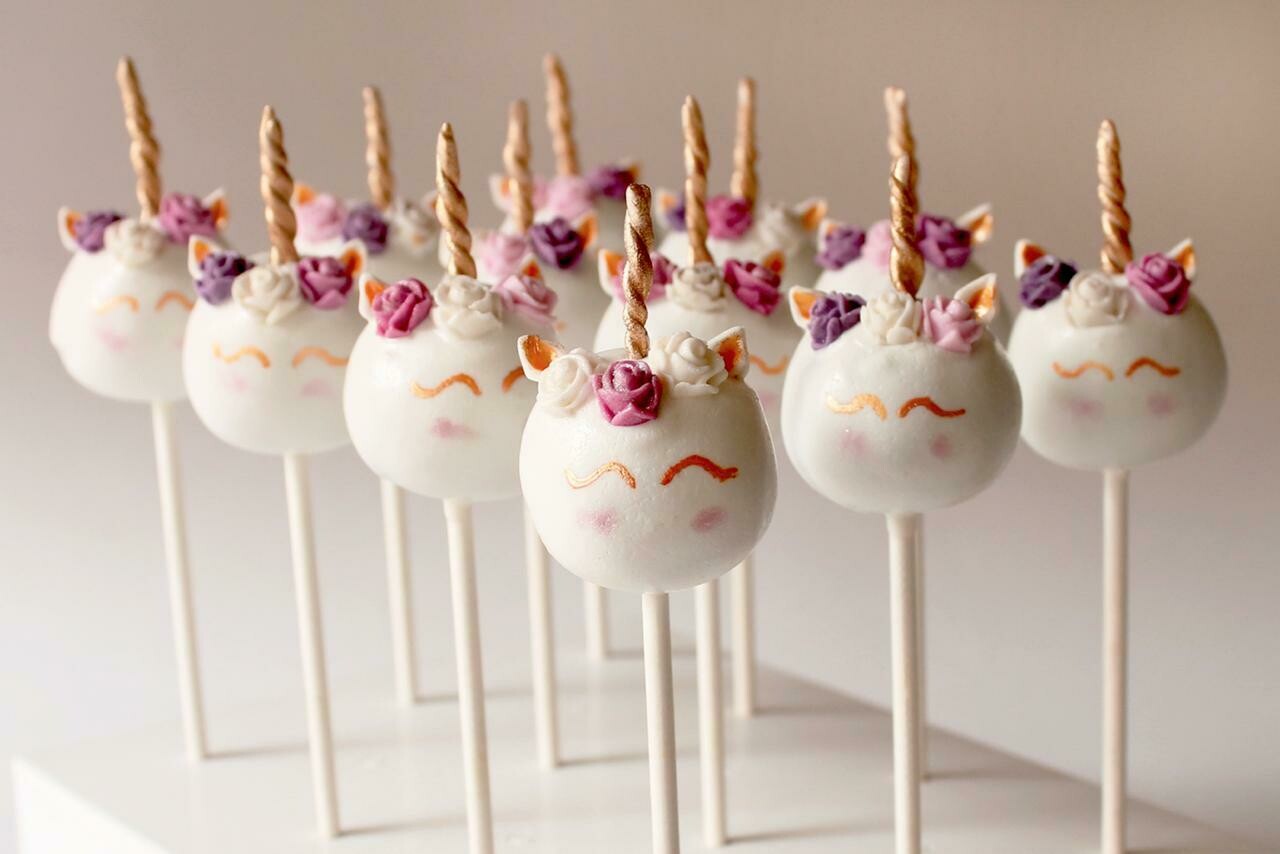 Cake pops de unicornio