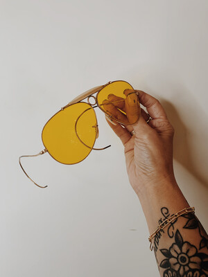 Sunglasses Ray Ban 1970 Aviator Yellow Lense W Case Sunglasses Ray Ban 1970 Aviator Yellow Lense W Case