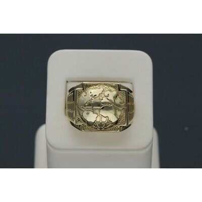 10 Karat Gold World Ring 10 Karat Gold World Ring