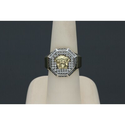10 karat white gold medussa and Zc ring S:7.5 W: 7.3 ~ 10 karat white gold medussa and Zc ring S:7.5 W: 7.3 ~