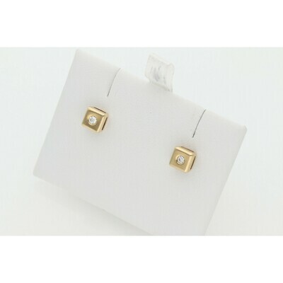 14 Karat Gold & Diamonds G-VS2 Earrings 14 Karat Gold & Diamonds G-VS2 Earrings