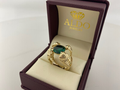 14 Karat Gold & Zirconium Green Gem Four Cobra Ring 14 Karat Gold & Zirconium Green Gem Four Cobra Ring