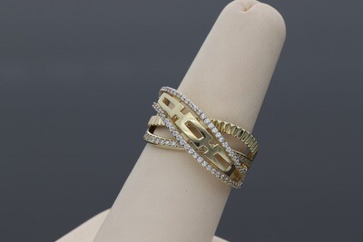 10 Karat Gold & Zirconium Crossed Link Style Ring 10 Karat Gold & Zirconium Crossed Link Style Ring