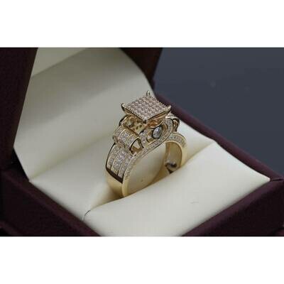 14 Karat Gold & Zirconium Princess Ring 14 Karat Gold & Zirconium Princess Ring