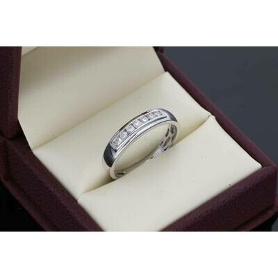 10 Karat Gold WG 0.28Ctw Diamond Mens Band S: 10 W:3.3 10 Karat Gold WG 0.28Ctw Diamond Mens Band S: 10 W:3.3