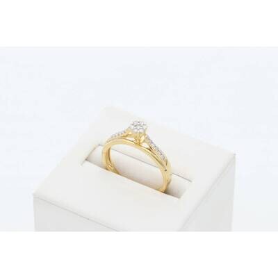 14 Karat Gold 0.25ctw Flower Diamond Promise Ring S:7 W:2.6