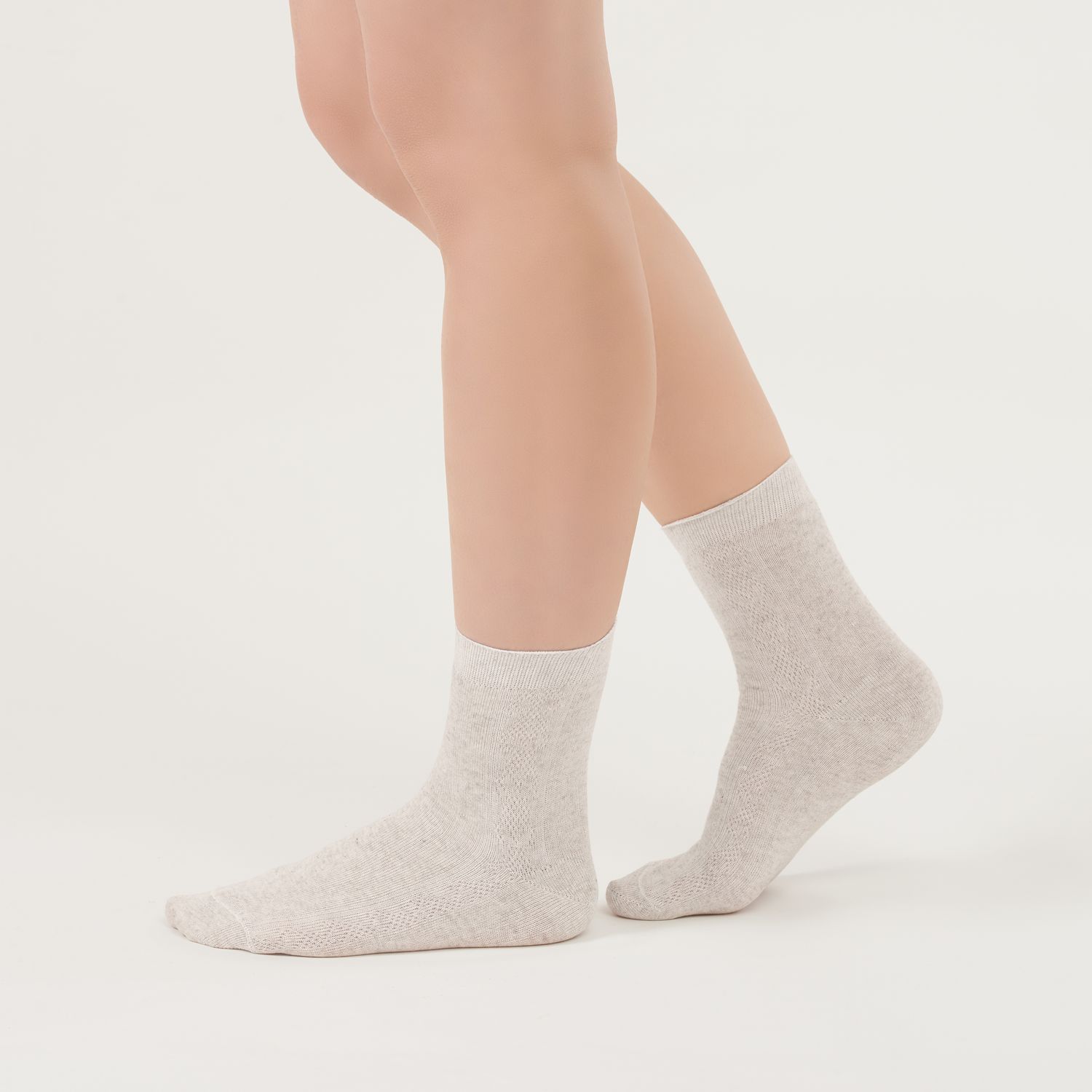 The Health Benefits of Wearing Natural Fiber Socks