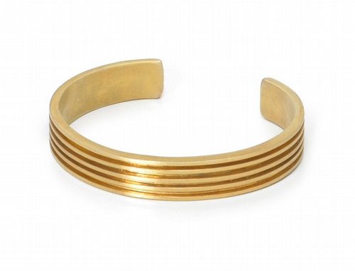 Gold carved bangle