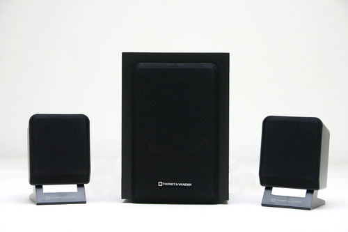 Parlantes Thonet &amp; Vander Spiel 2.1 Negros