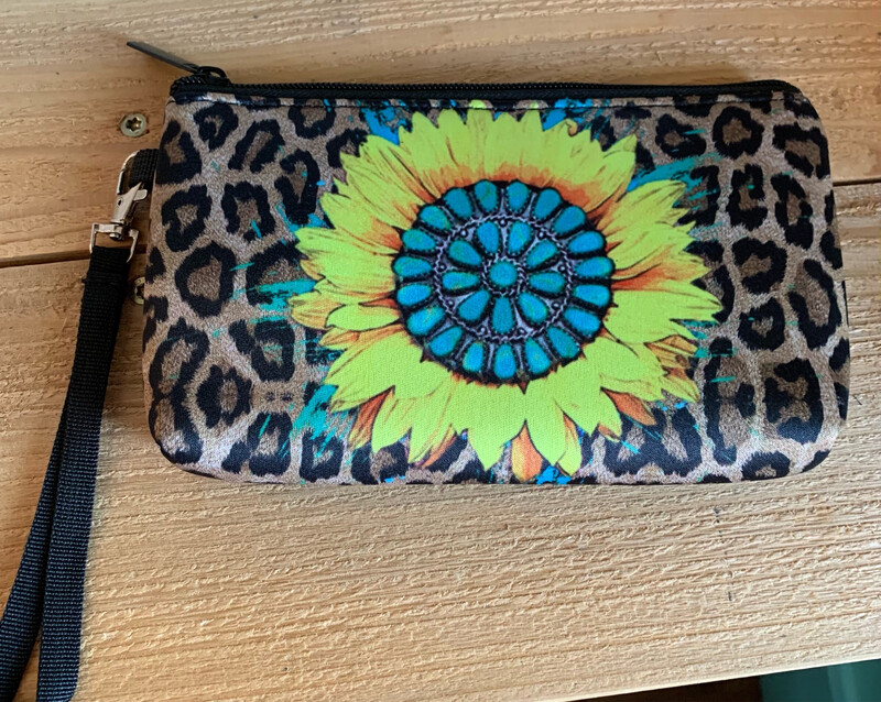 Wristlet- Leopard Sunflower