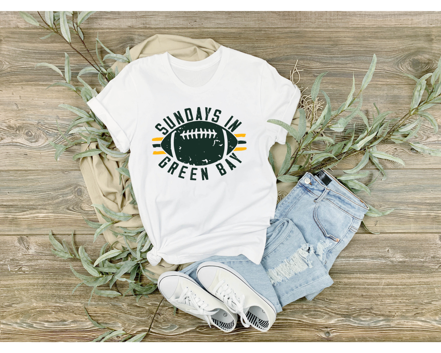 SUNDAYS IN GB TEE