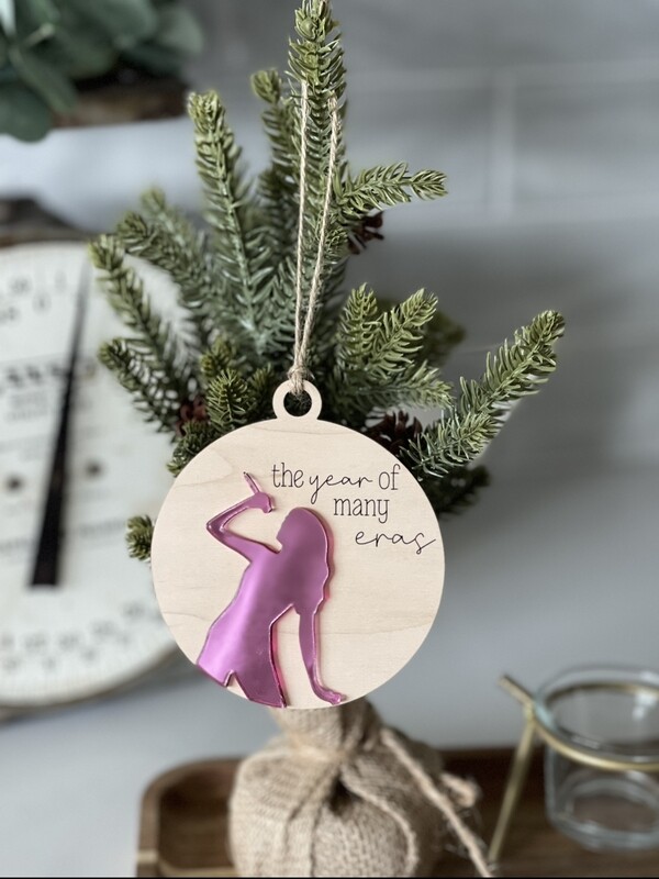 E R A S ORNAMENT