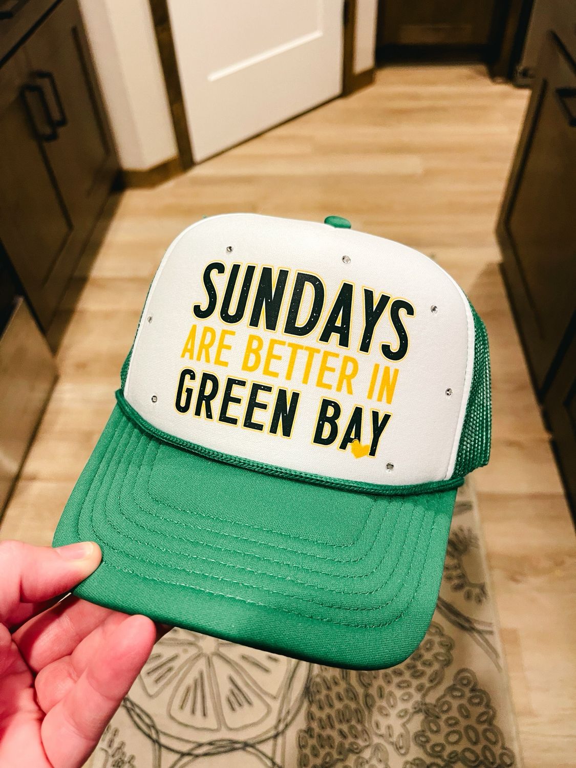 SUNDAYS ARE BETTER IN GREEN BAY