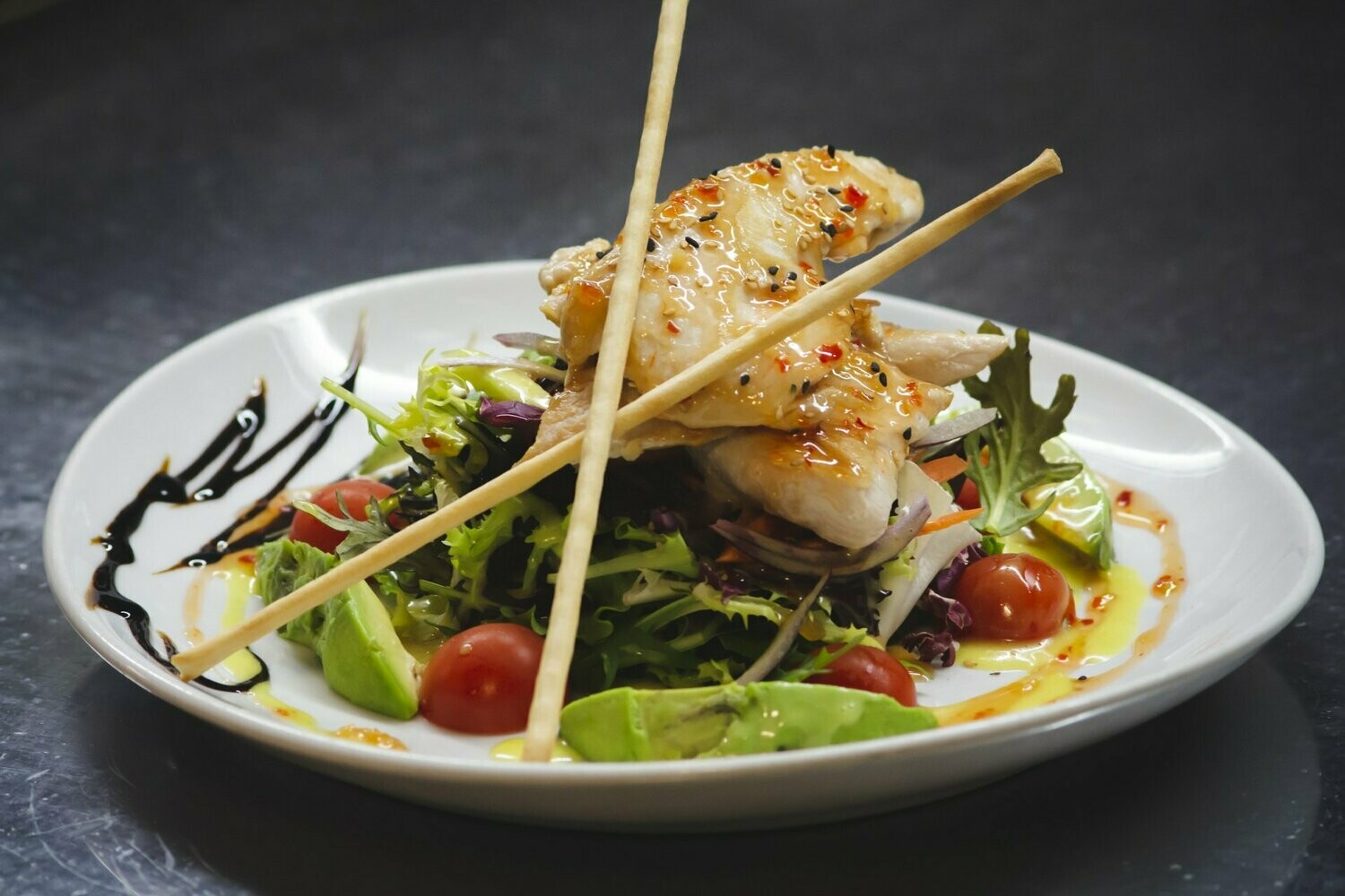 Ensalada de pollo y aguacate