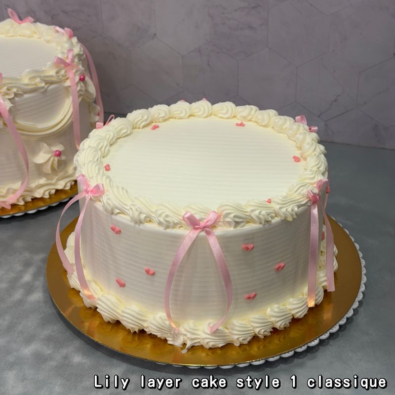 Lily layer cake