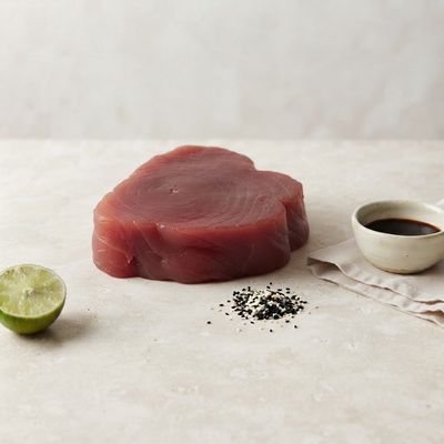 Sushi Grade Yellowfin Tuna Steaks 4 Pack | Approx. 200–250g Per Steak (1kg Pack)
