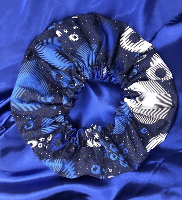 Ankara Reversible Bonnet lined with Satin