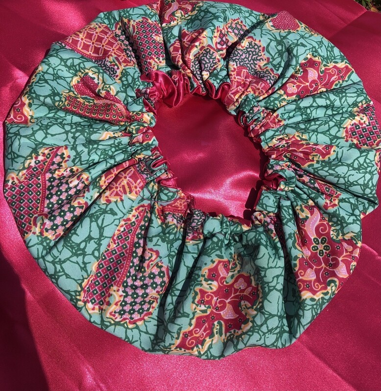 Ankara Reversible Bonnet lined with Satin