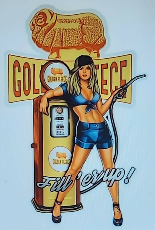 garage pompe golden fleece pin-up