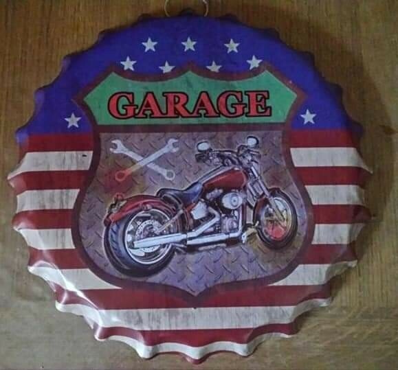 Capsule garage moto (Harley Davidson)