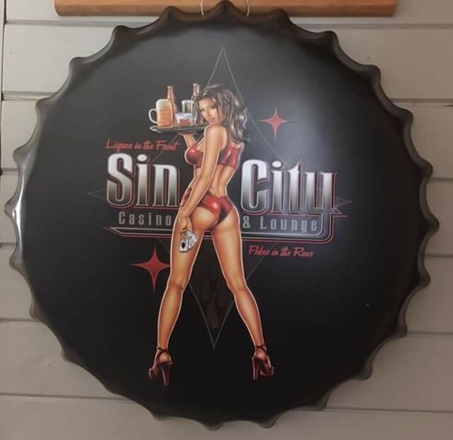 Capsule pin up salon de casino