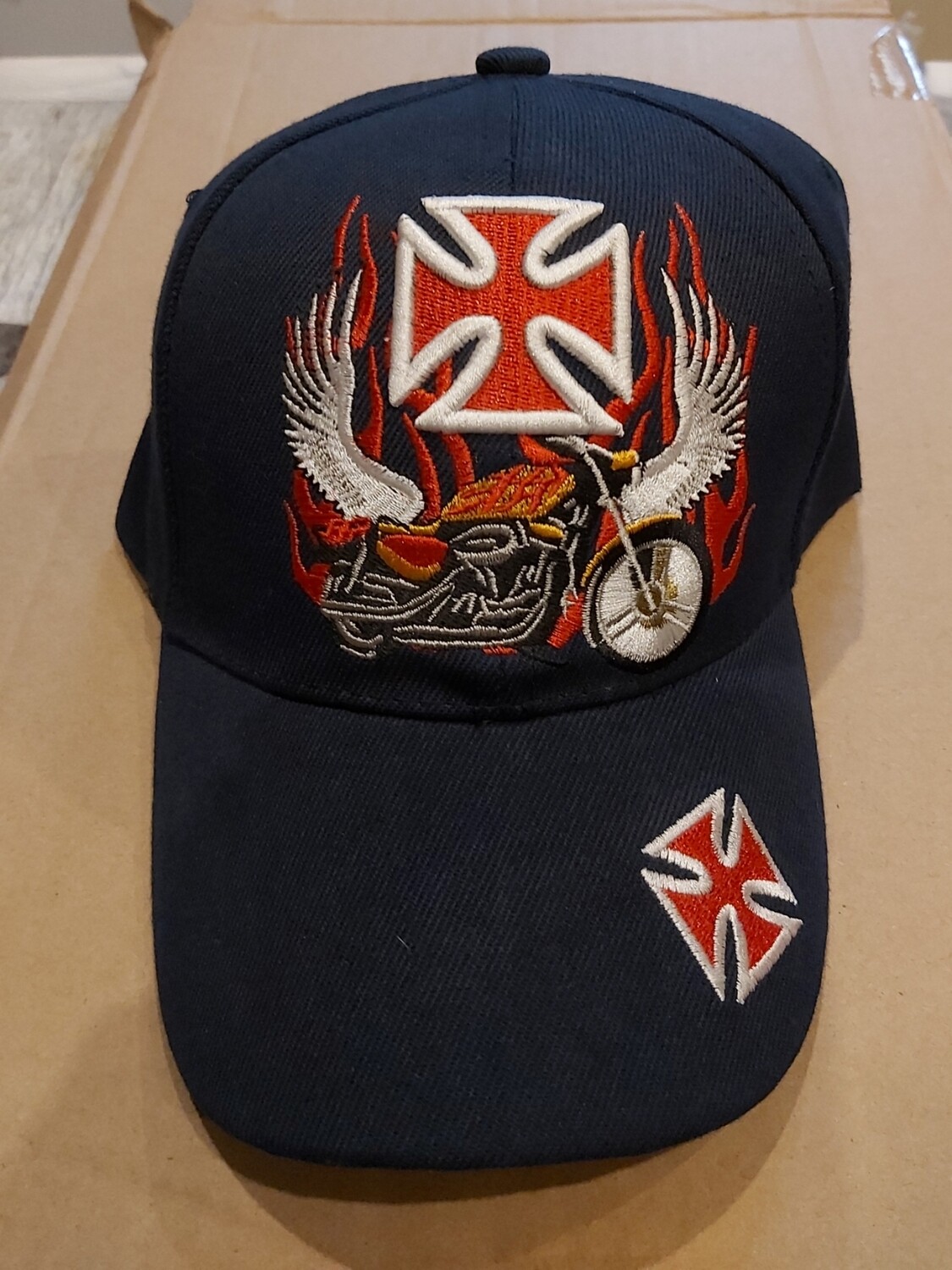 moto croix de fer rouge