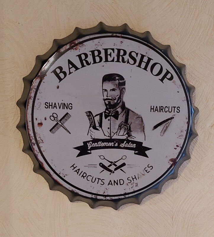 Capsule barber