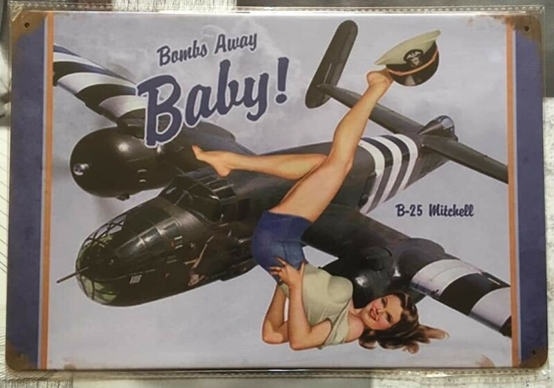 Plaque avion bombs away baby !