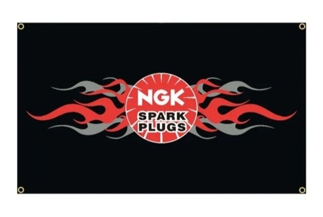 Drapeau NGK 2