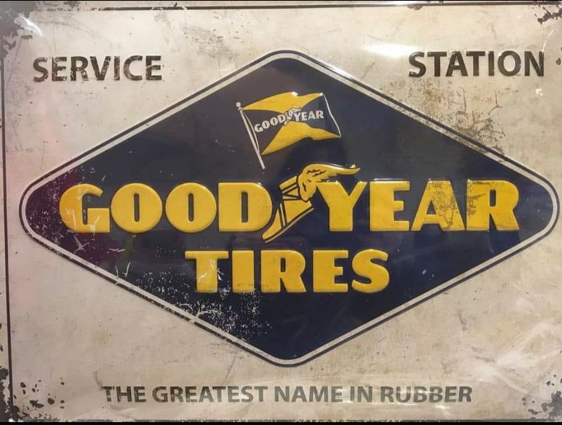 Magnette Goodyear