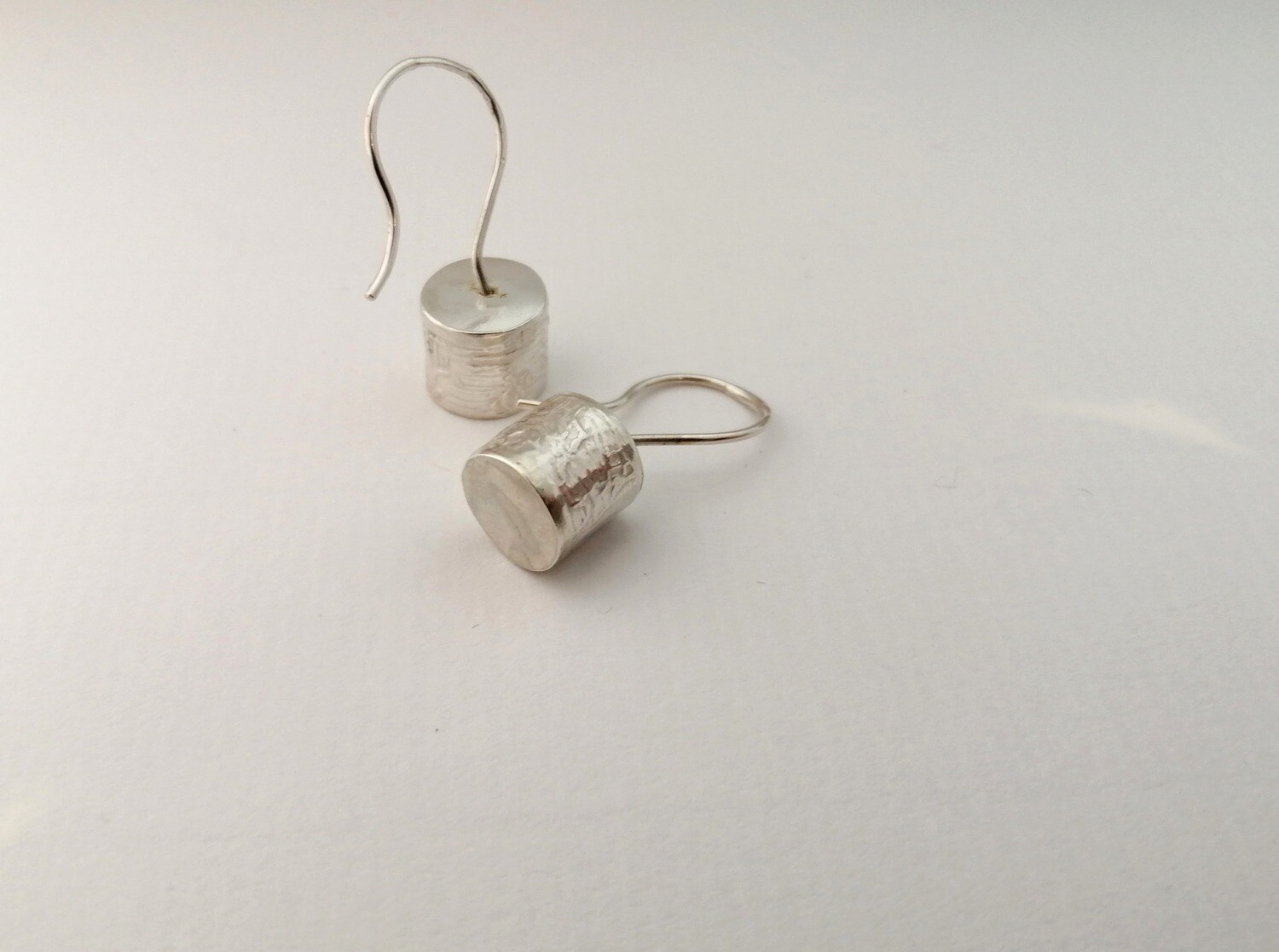 Drum hook ear rings