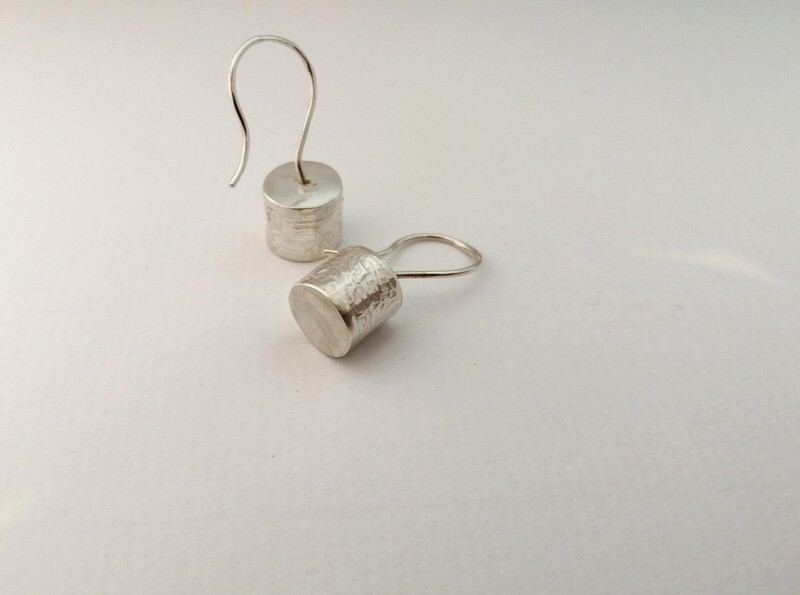 Drum hook ear rings