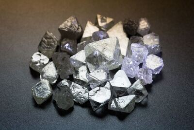 Natural Uncut Diamond rocks (Nlbkol)