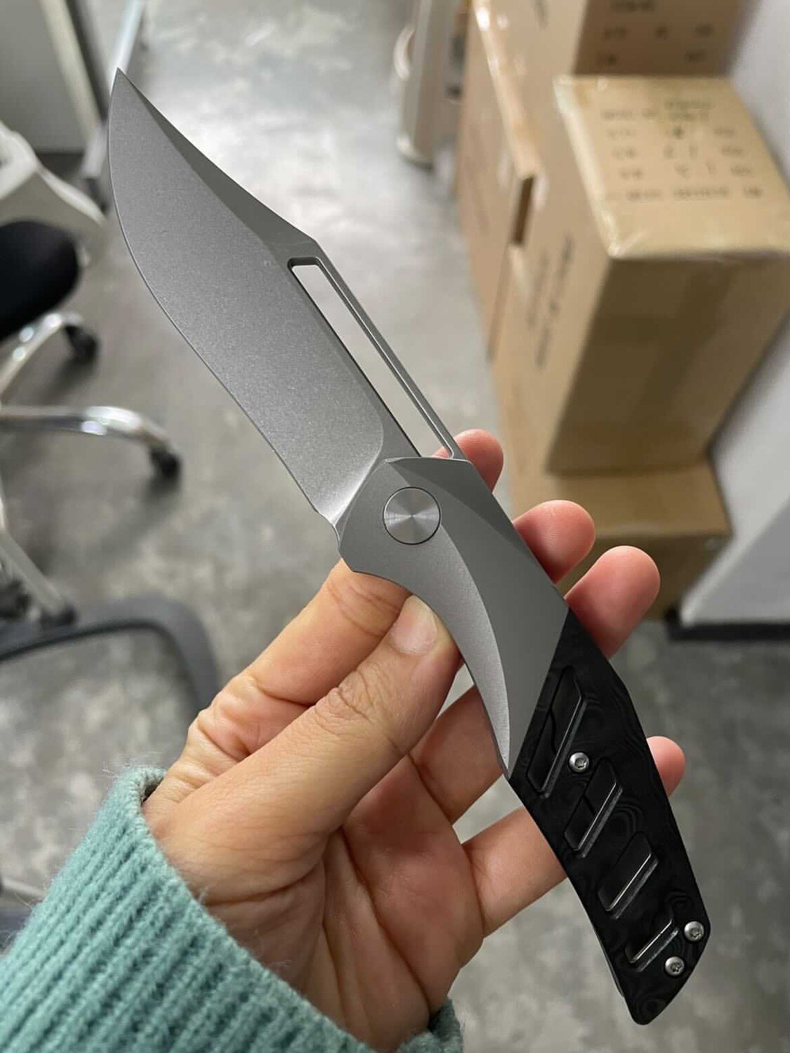Primordial MK3 Stonewashed Blade with Carbon Fiber Scales