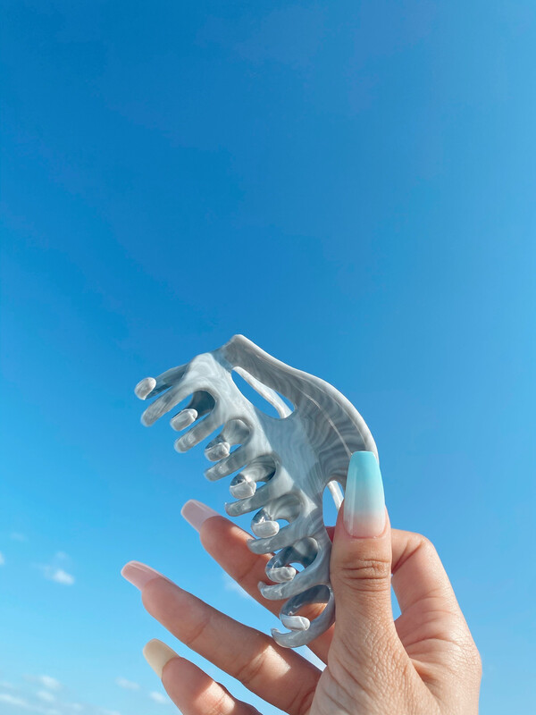 Grey Marble Mom Clip