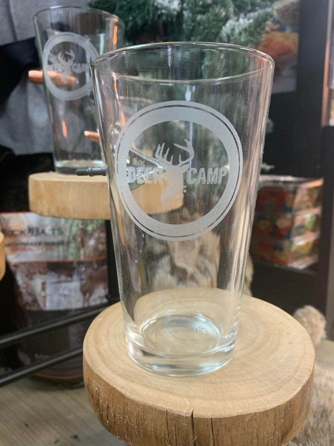 DEER CAMP® BENSHOT® 16 oz. Pint Glass Archery Broadhead