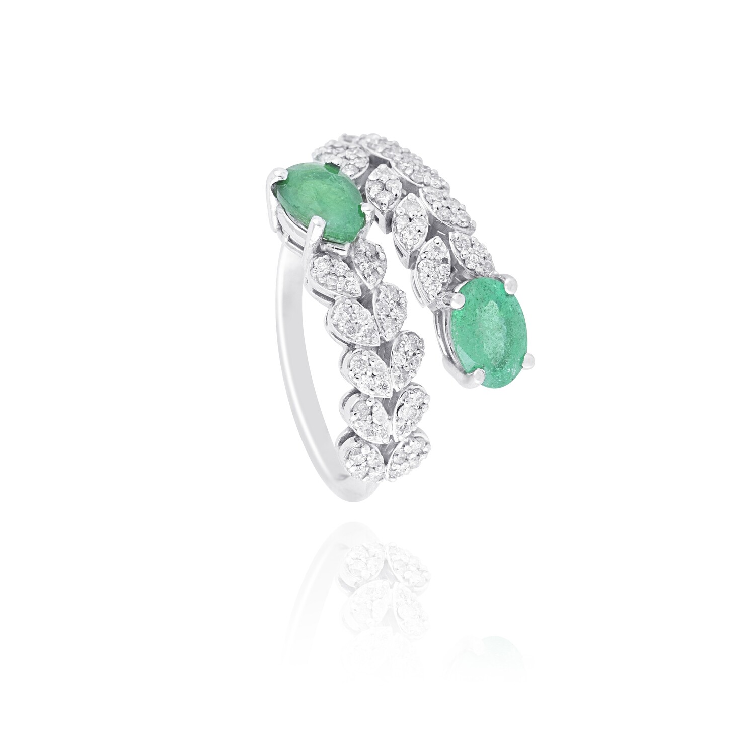 Eternal Diamond Ring with Emerald