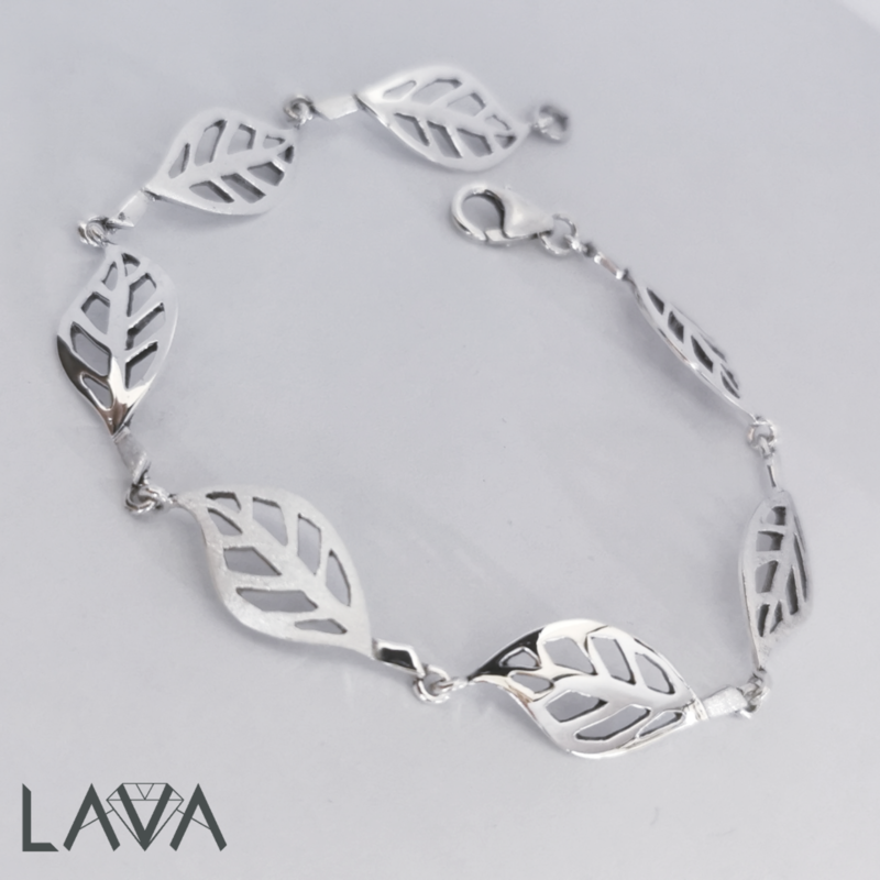 Leaf bracelet
