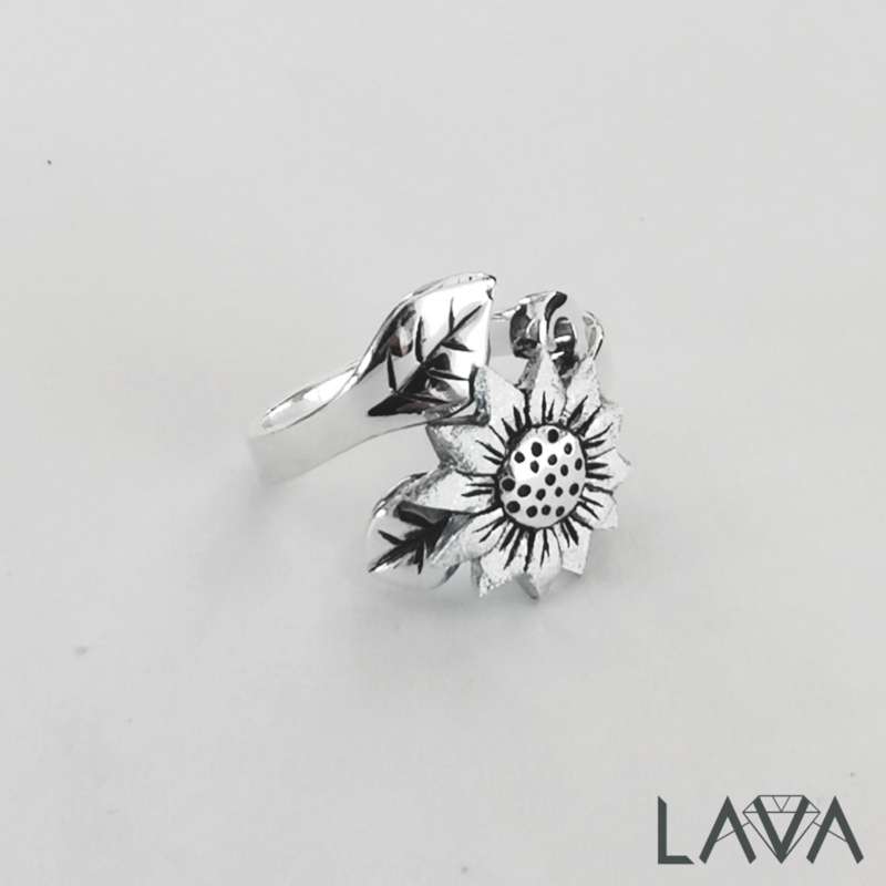 Sunflower ring (free shipping)