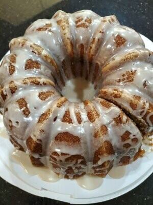 Jalen's Honey Bun Butter Cake