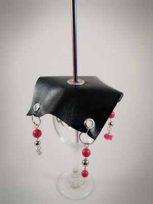 Decorative cocktail glass drape