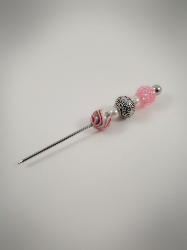 Ladies pink swirl cigar pick