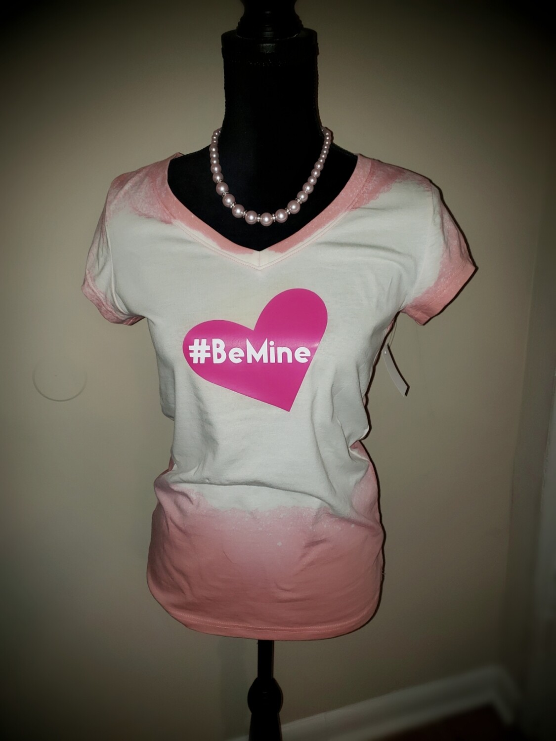 Ladies pink bleached &quot;Be mine&quot; short sleeve tshirt