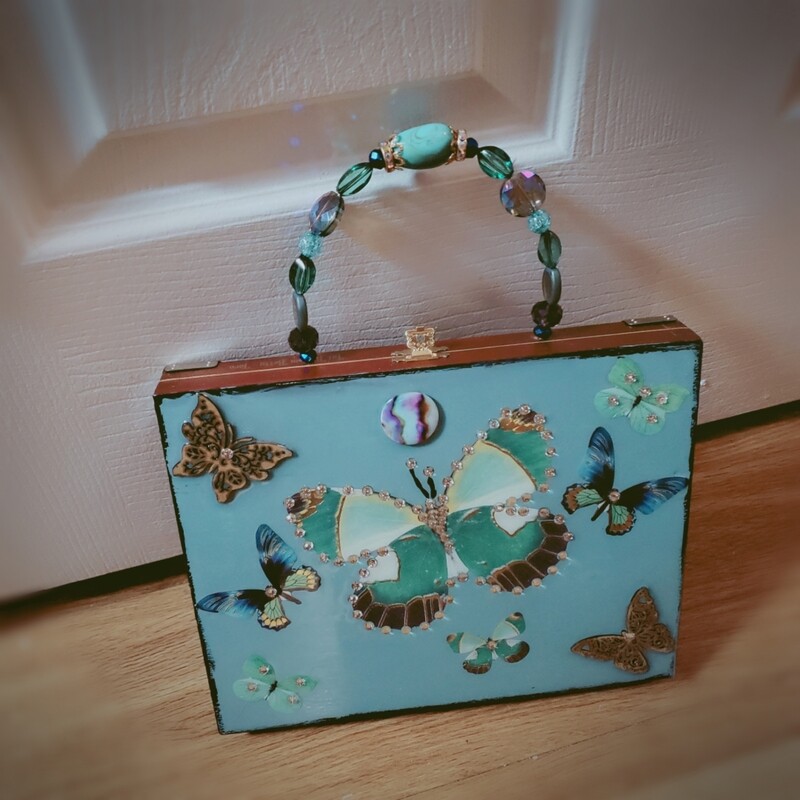 Butterlies gone wild cigar purse humidor